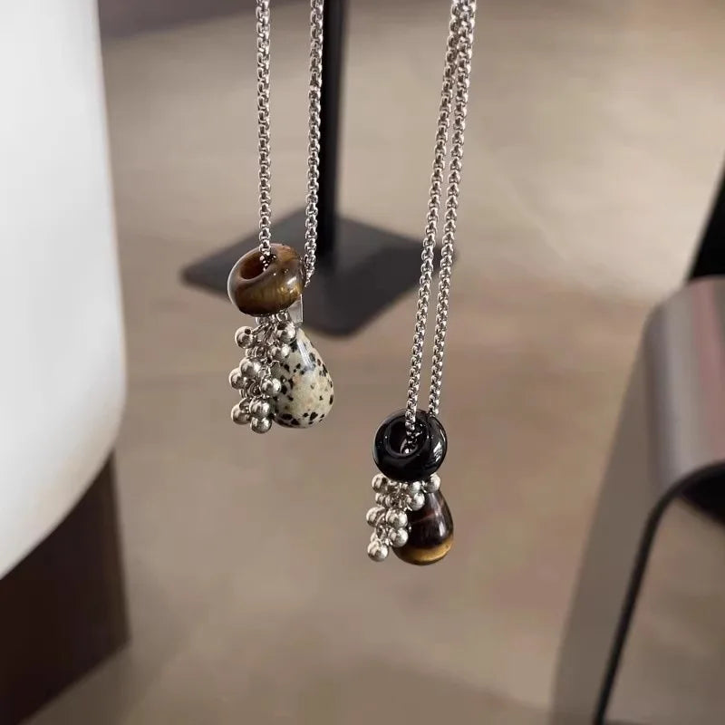 タイガーアイストーン 不規則ペンダント ロングネックレス レディース