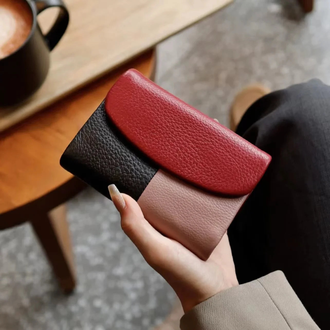 レディース 三つ折り財布 本革 カウレザー トリコロール カードホルダー ジッパー 写真窓付き