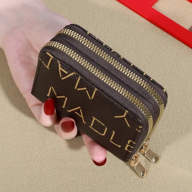 レディース カードケース 大容量 マルチカードホルダー IDウィンドウ付き ジッパー