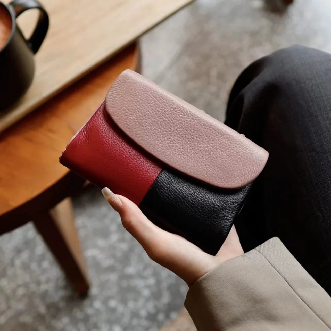 レディース 三つ折り財布 本革 カウレザー トリコロール カードホルダー ジッパー 写真窓付き