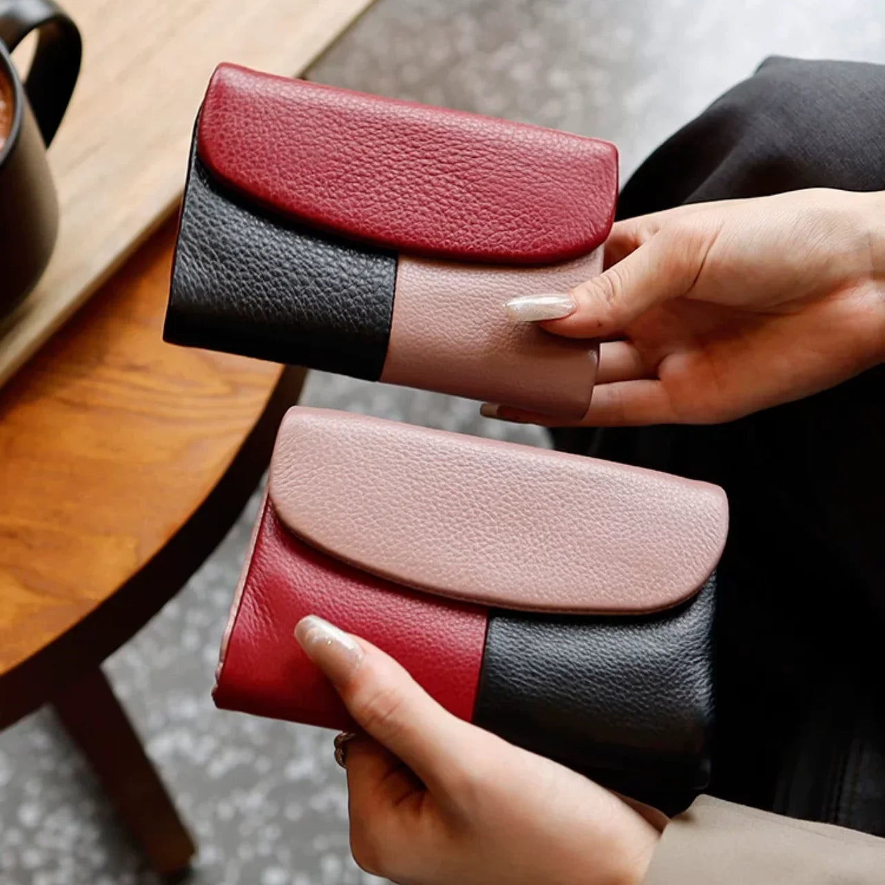 レディース 三つ折り財布 本革 カウレザー トリコロール カードホルダー ジッパー 写真窓付き