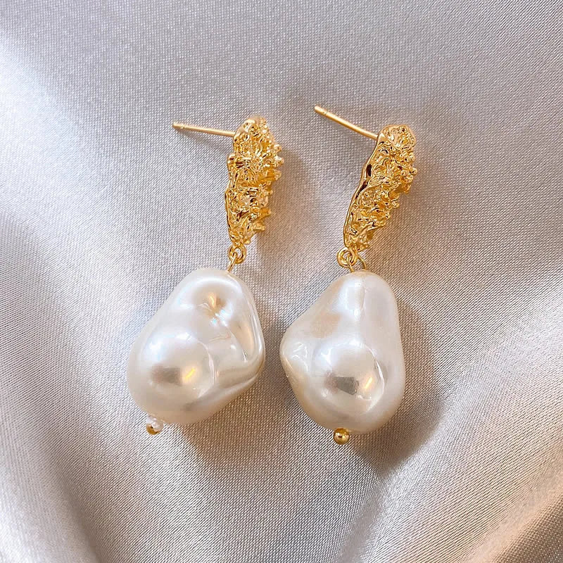 【MINIMA】バロック風イミテーションパール イヤリング｜合金（ゴールドカラー／シルバーカラー）